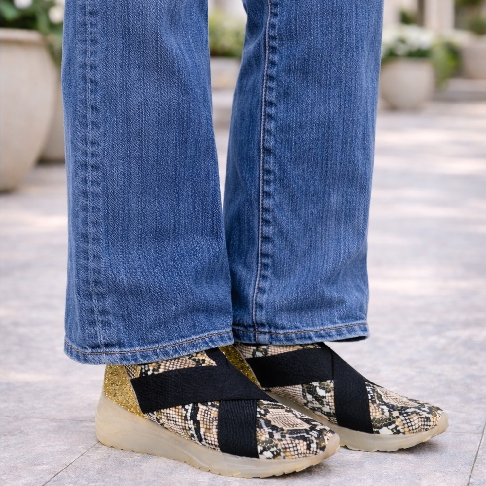 Steve Madden Cryme Snakeskin Gold Glitter Snake‎ Print Pull-On Sneaker Size 7